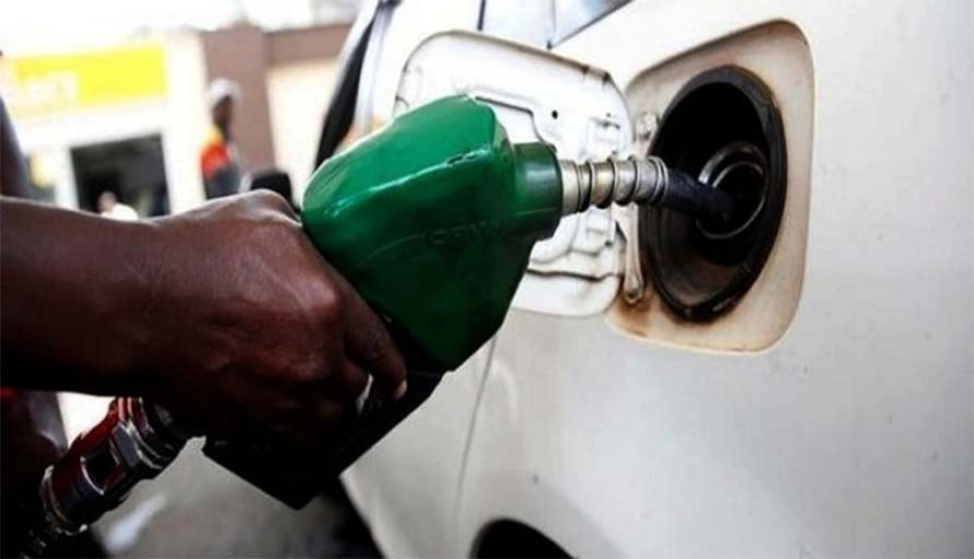 पेट्रोलको मूल्य लिटरमा ४ रुपैयाँ बढ्यो