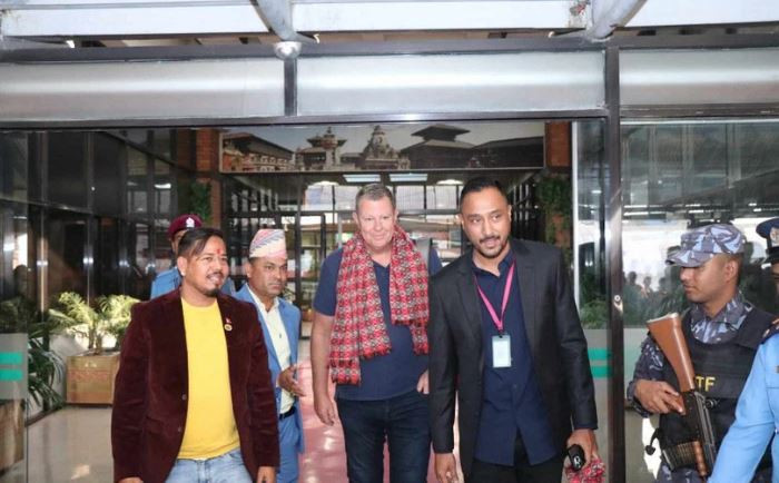 नेपाल आइपुगे आईसीसीका अध्यक्ष ग्रेग बार्कले