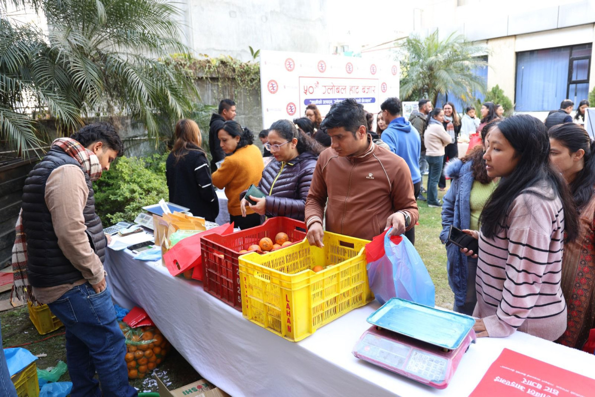 gibl_hat_bazar1.jpg