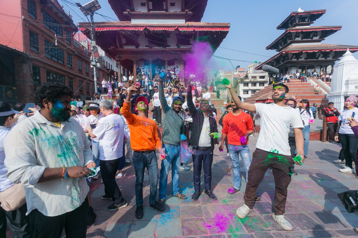 holi_basantpur_5.jpg