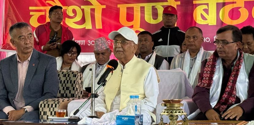 आफ्नो विरोधमा उभिएकाहरुलाई ओलीले दिए 'आवारा'को संज्ञा, भने: पार्टी छोडेर गए हुन्छ