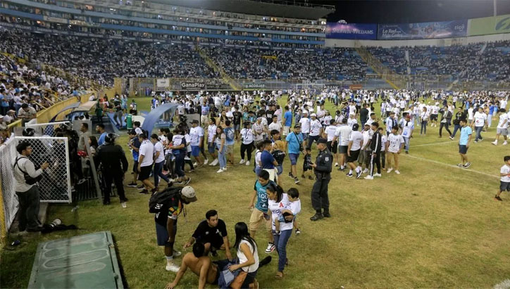 एल साल्भाडोरको फुटबल स्टेडियममा भागदौड हुँदा किचिएर १२ जनाको मृत्यु